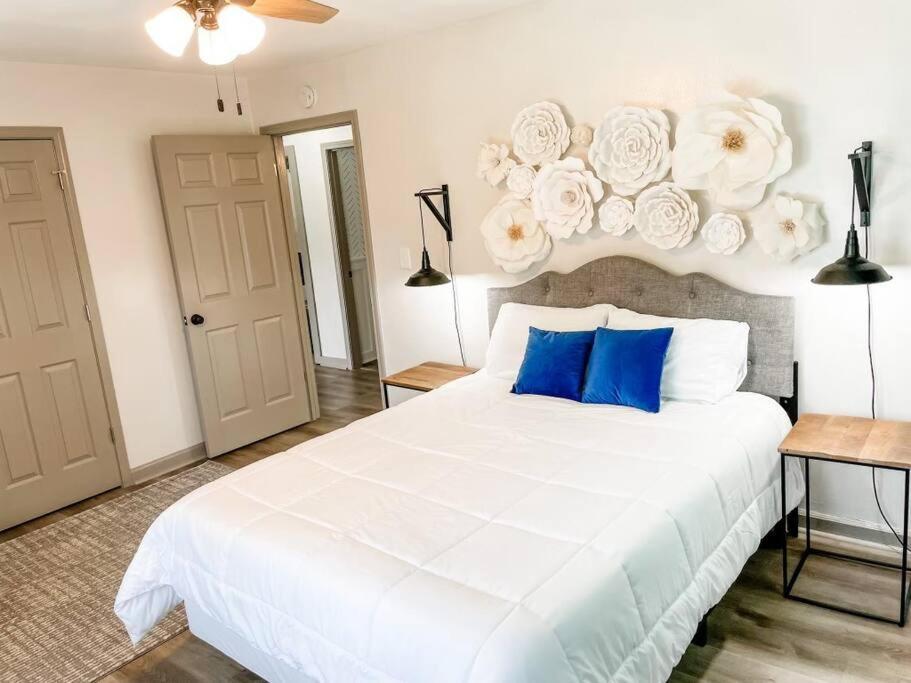Blue Bungalow W/ Free Golf Cart 1/2 Mi From Square CovingtonCovington  Kültér fotó